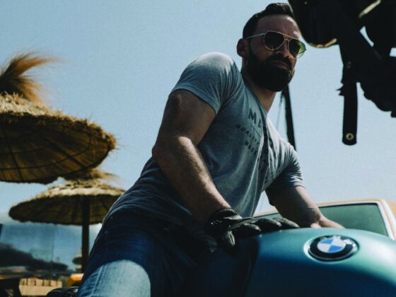 Ils sont nombreux à chanter les louanges de notre très cher dijonnais Alban Lenoir. De Jean-Pierre Jeunet à Diastème en passant par Guillaume Pierret, ils ne tarissent pas d’éloge en faisant écho à la carrière de notre acteur dijonnais préféré.