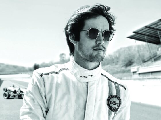 Plus qu’un style de montures, c’est un art de vivre que prône la marque Brett. Entre élégance et virilité, leurs lunettes au style néo-vintage proposent un véritable voyage temporel dans l’univers du cinéma et de la mécanique des années 1970.