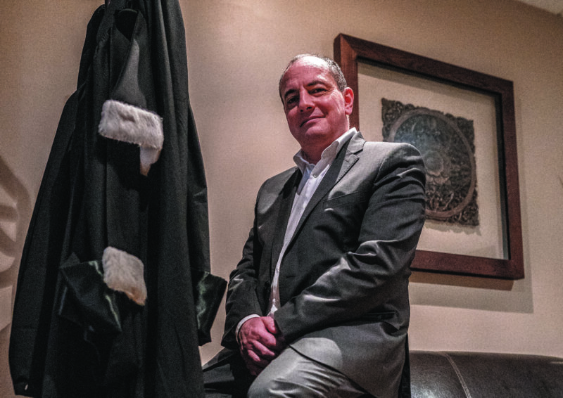 En cas de difficultés, le traitement des cotisations sociales du dirigeant est différent selon le statut social de celui-ci. Attention si vous êtes à la tête d’une SARL en particulier : les dettes de cotisations sociales sont alors… les vôtres ! Eric Seutet