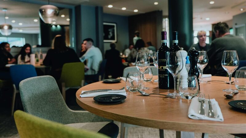 Road Trip dijonnais : Holiday Inn & Gallery 412 (3/8)